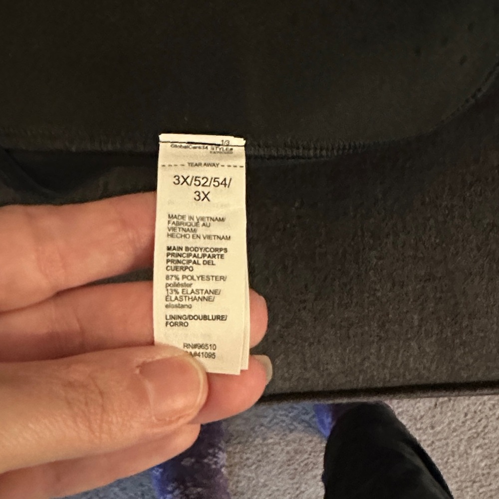 Under Armour Women's Monochrome Sports Bra - Picture 2 of 3